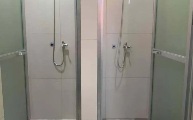 Katris Homes - Hostel