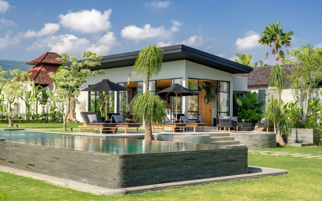 Sea View Pool House