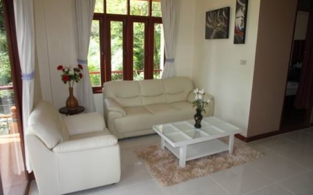 Отель Aisawan 1 Villa комната для гостей