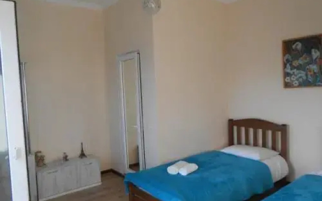Upstairs Hotel Tbilisi