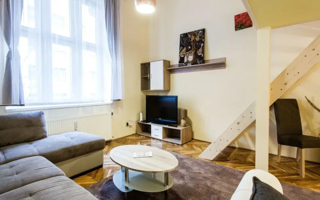 Balassi 27 Apartment