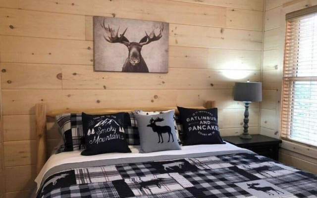 Majestic Vista 3 Bedroom Cabin