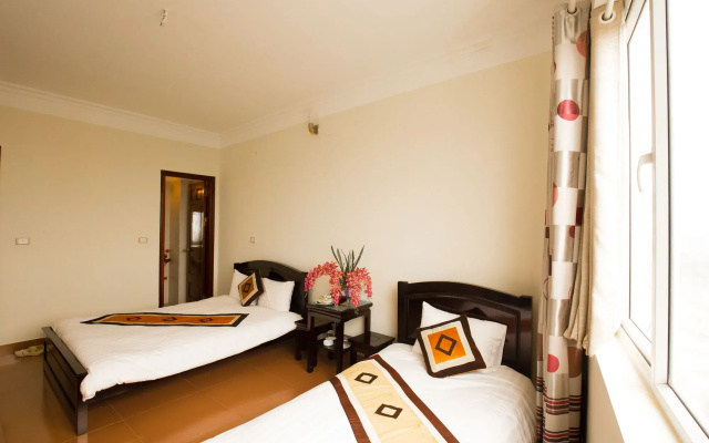 Ho Sen Xanh Hotel Hanoi