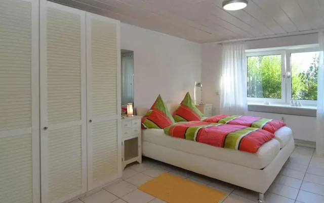 Flat With Mountain Views in Welferode