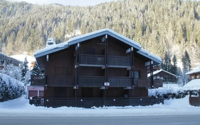 Gelinote Chalet for 4 People