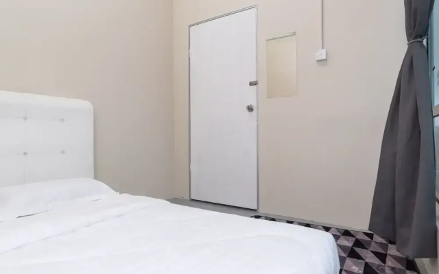 The Rooms Jb by OYO Rooms