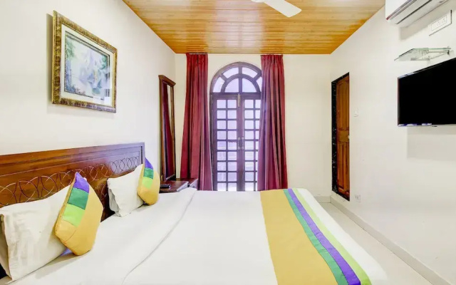 Itsy Hotel New Retreat - Main Market, Mahabaleshwar