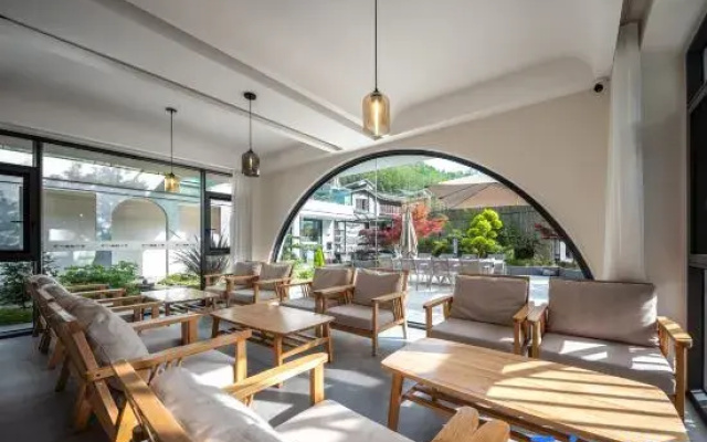 Lanshan Cloud Lodge · Private Hot Spring Garden