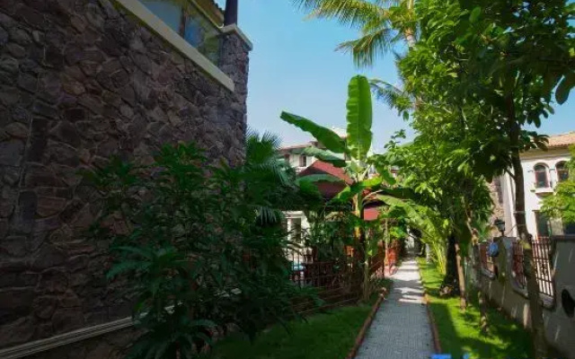 Xishuangbanna Lanzhu Villa Hotel