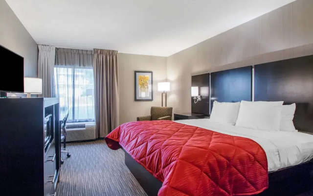 Clarion Inn & Suites Springfield