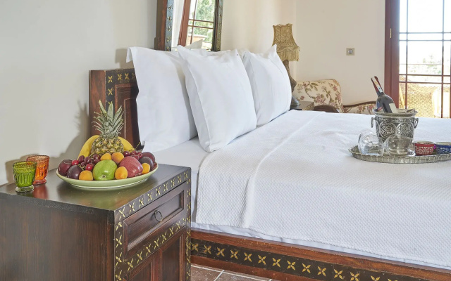Villa Taraca Alacati Romantik Hotel