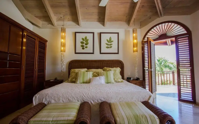 Villa Las Piñas
