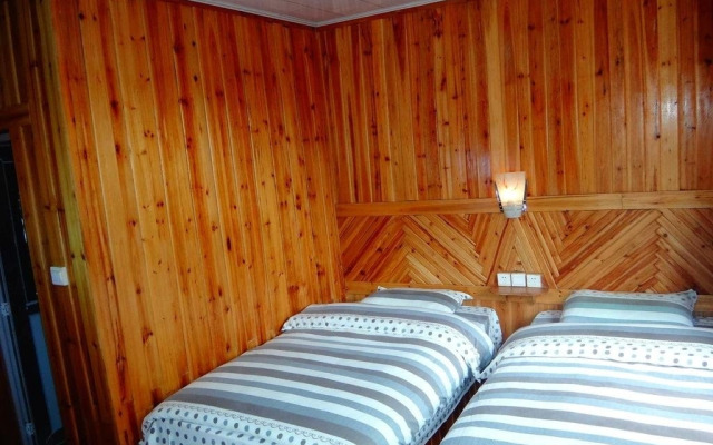 Zhangjiajie Qingren Inn
