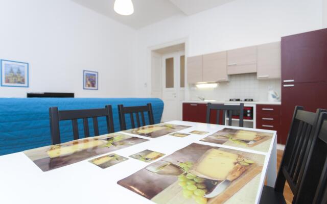Апартаменты Prague Apartment V Lesicku 8 Прага комната для гостей