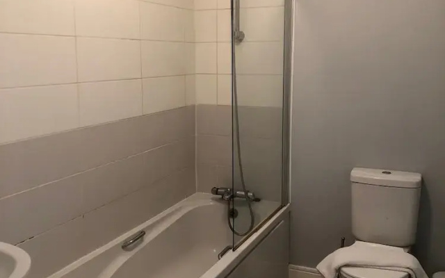 D13 Self Catering