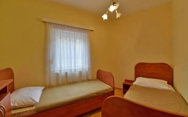 Apartment Delfin Karlobag 22189