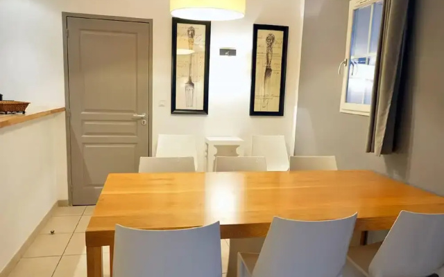 Luxury Provencal Villa With AC, in Charming Luberon Region
