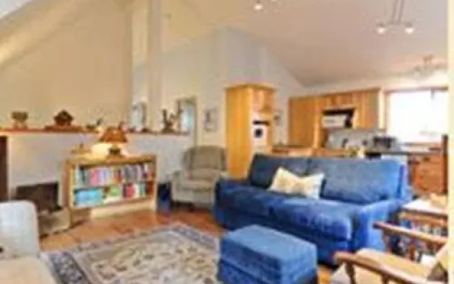 Royston House Bed And Breakfast