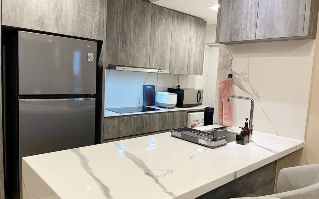 Gold Coast Pik Premium Seaview Apartment