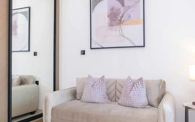 LUX The Modern Binghatti Canal Suite