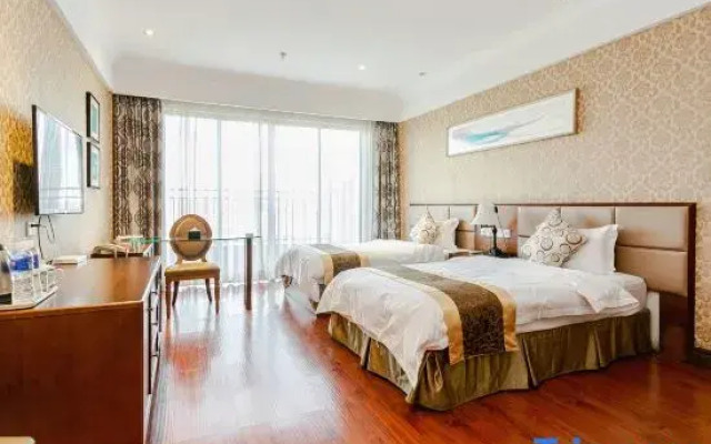 Tianju Caohai Holiday Hotel