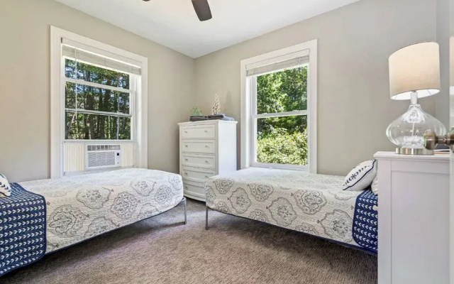 Tranquil Tides Home for 8!