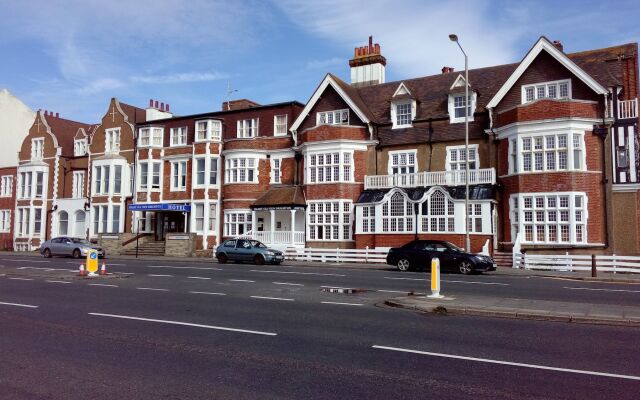 Отель Smart Sea View Brighton Великобритания, Хов - отзывы, цены и фото номеров - забронировать отель Smart Sea View Brighton онлайн вид на фасад