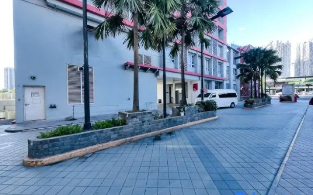 Citispace 1BR Suite at Sunshine100 Near BGC #SS01