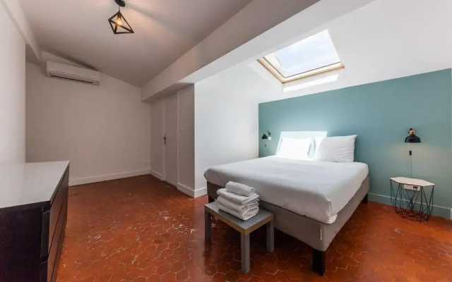 Chez Nous - 7 Appartements sur le Vieux Port