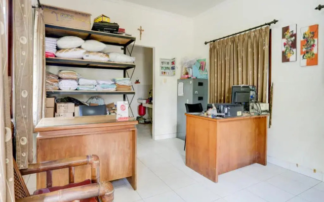 OYO Flagship 90754 Alamanda Guesthouse