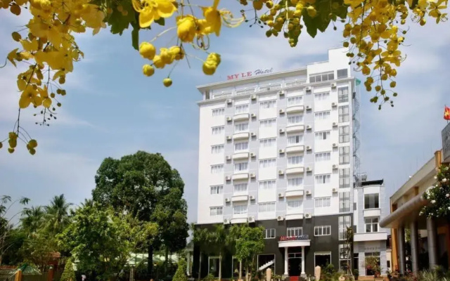 My Le Hotel