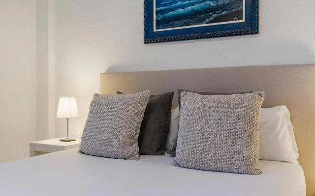 1 Bedroom Apartment in Andalucía del Mar - Puerto Banús