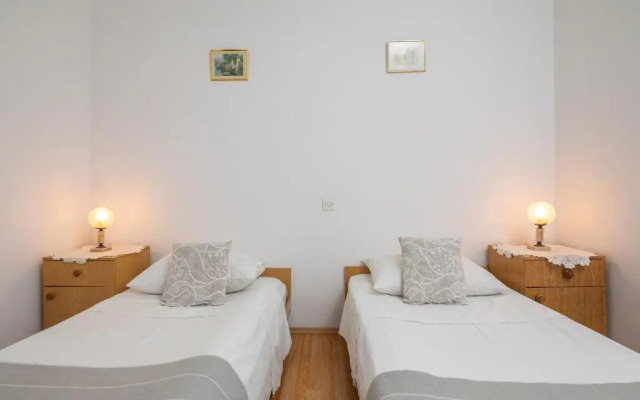 Apartments near Beach Babic