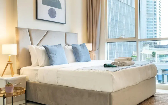 2bed Chic Apt Burj Khalifa Gym/pool by Belvilla