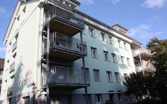 Отель Swiss Star District 10 вид на фасад