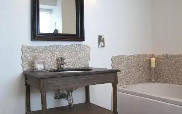 Albero Apartment
