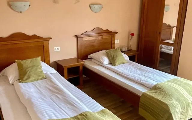 Hotel Lucy Star