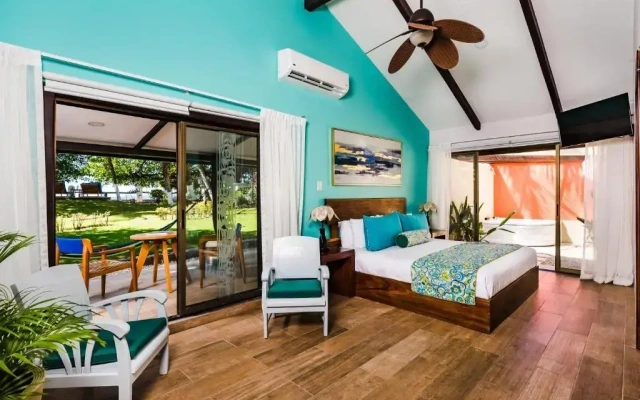 Bahia del Sol Beach Front Boutique Hotel