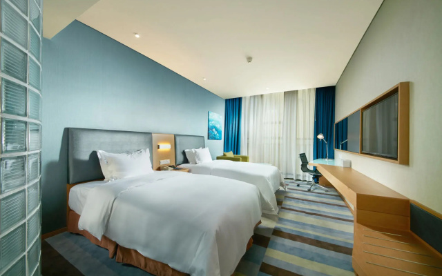 Holiday Inn Express Leshan City Square by IHG
