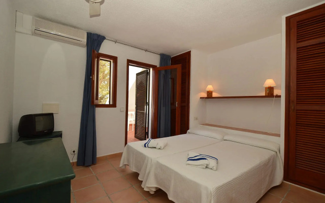 Club Cala Azul