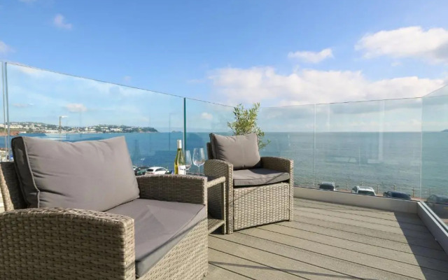 Channel View Hotel