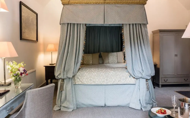 Eastbury Hotel