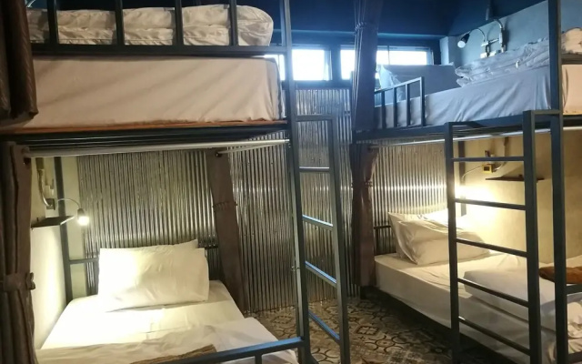 Hostel Bed Terminal