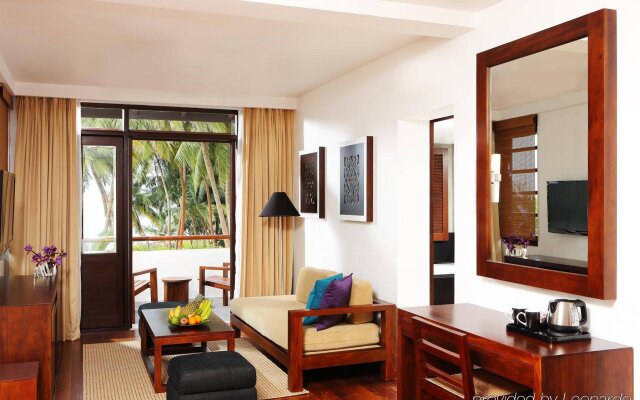 Avani Kalutara Resort in Kalutara, Sri Lanka from 173$, photos, reviews - zenhotels.com guestroom