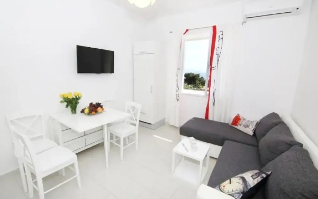 Anamarija - Garden Terrace - A1