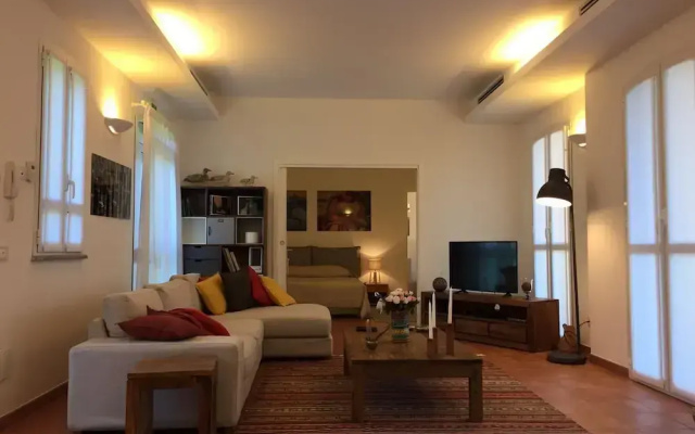 Villa Il Grotto - 3 Br Villa