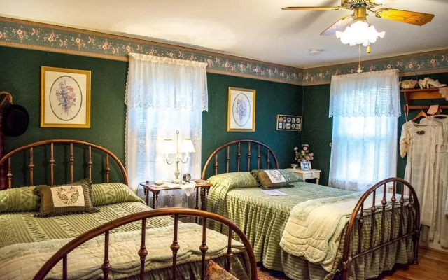 Serene View Farm Bed and Breakfast
