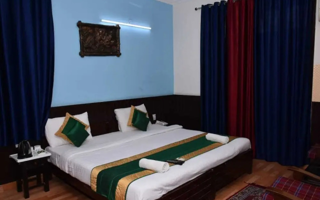 Hotel Abodes House