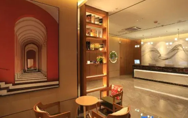 Unitour Hotel (Yulin Cross Street Xiaweiyi)