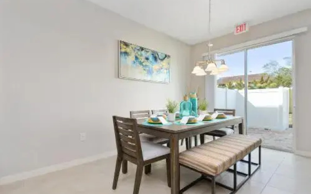 Four Bedrooms TownHome 5161